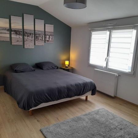 Wardrecques Logement De 100M2 Avec Terrasse מראה חיצוני תמונה