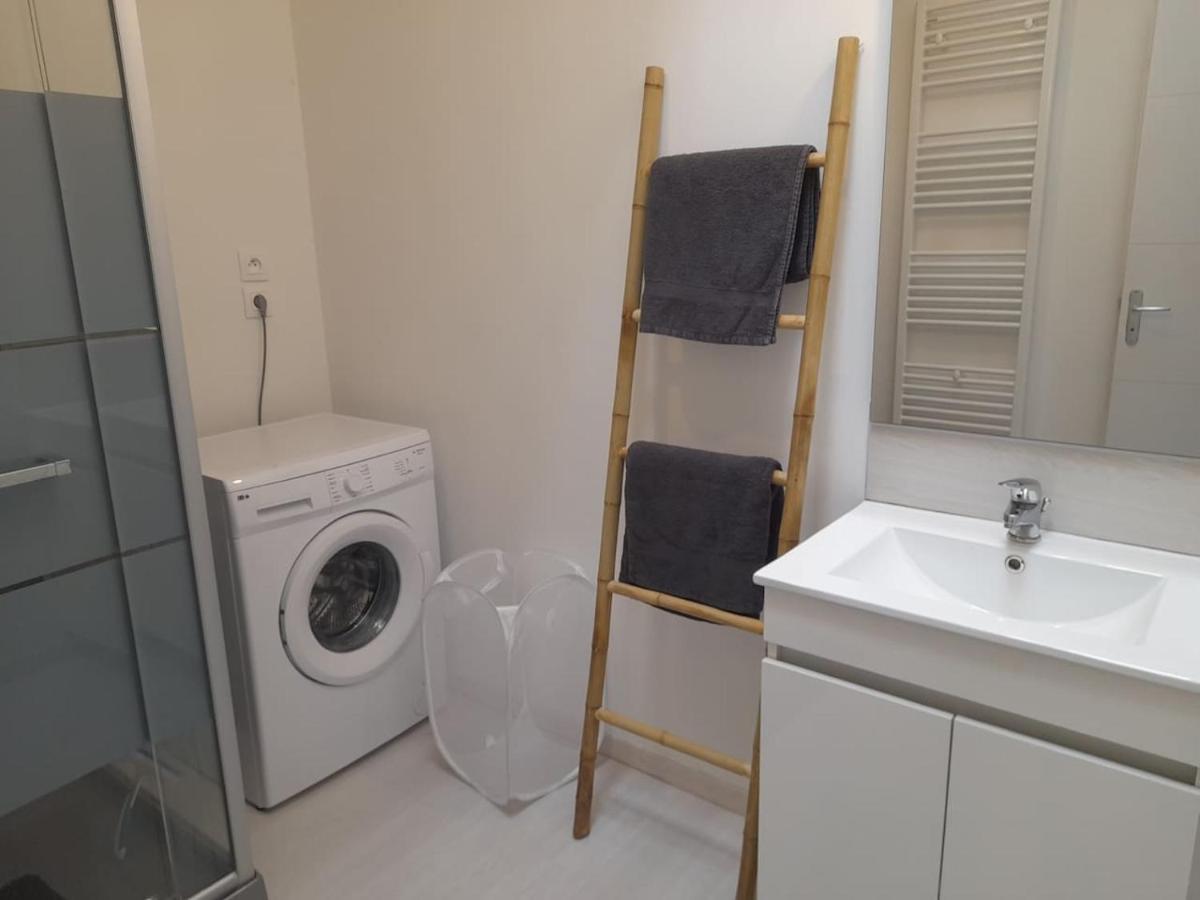 Wardrecques Logement De 100M2 Avec Terrasse מראה חיצוני תמונה