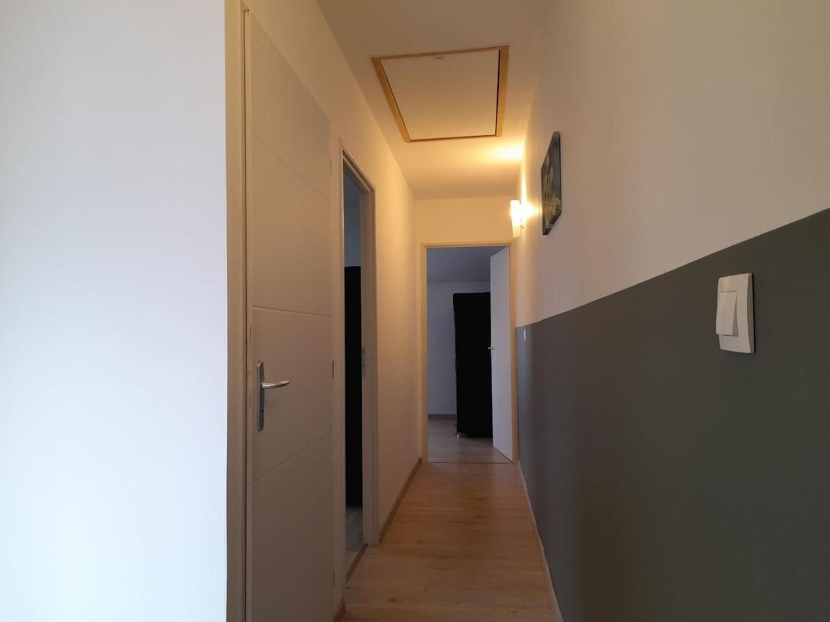 Wardrecques Logement De 100M2 Avec Terrasse מראה חיצוני תמונה